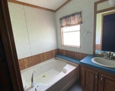81 Roots Rd - Photo Thumbnail 10