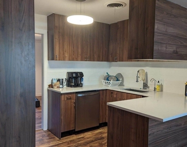 1708 Windoak Dr - Photo Thumbnail 10
