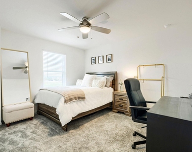 6504 Albany Sleigh Dr - Photo Thumbnail 22