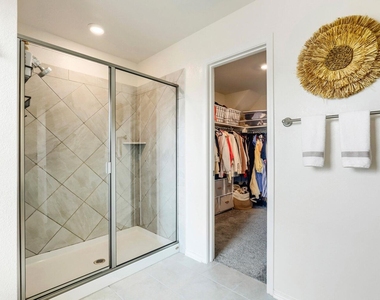 6504 Albany Sleigh Dr - Photo Thumbnail 21