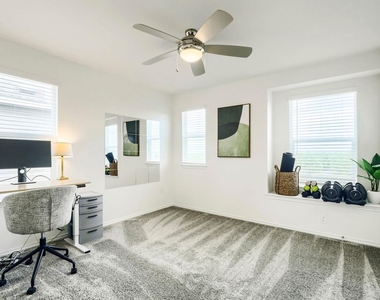 6504 Albany Sleigh Dr - Photo Thumbnail 14