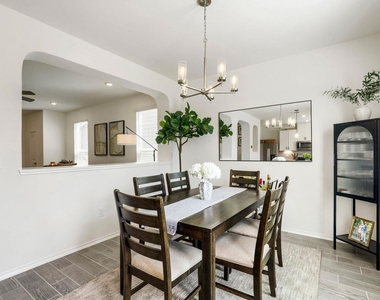 6504 Albany Sleigh Dr - Photo Thumbnail 10