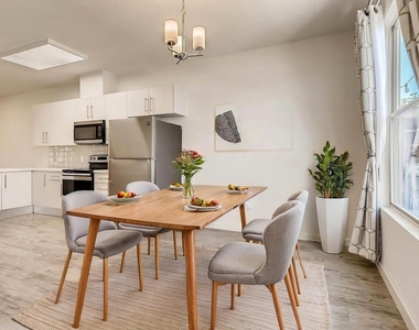 7805 Cooper Ln - Photo Thumbnail 6