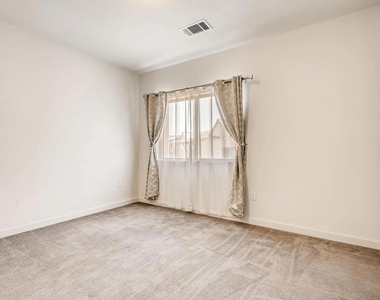 7805 Cooper Ln - Photo Thumbnail 13