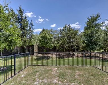 3101 Davis Ln - Photo Thumbnail 17