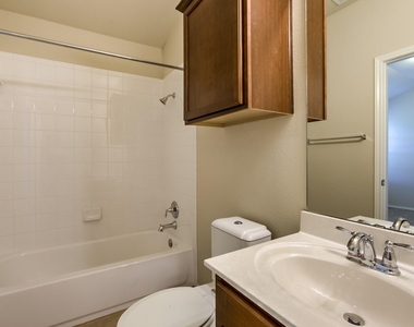 3101 Davis Ln - Photo Thumbnail 12