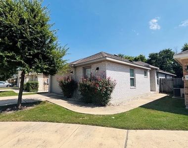 1303 Bear Peak Ln - Photo Thumbnail 1