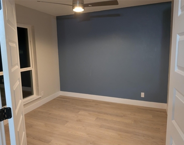 9705 Marlborough Dr - Photo Thumbnail 9