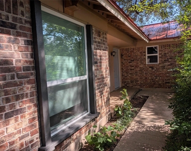 9705 Marlborough Dr - Photo Thumbnail 1