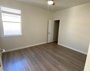 3806 Juniper Hills St - Photo Thumbnail 25