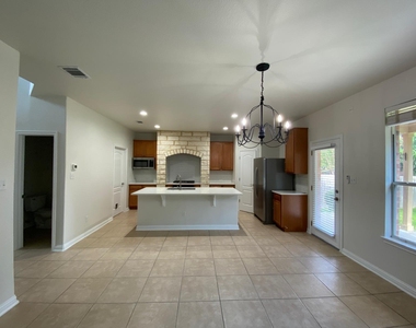 3806 Juniper Hills St - Photo Thumbnail 10