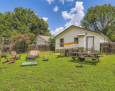 5605 Tura Ln - Photo Thumbnail 9
