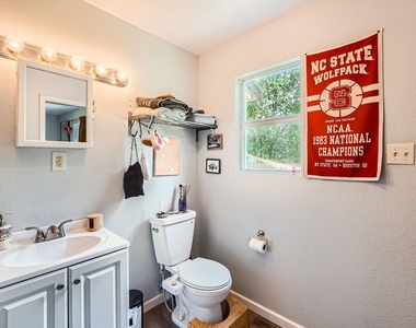 5605 Tura Ln - Photo Thumbnail 5