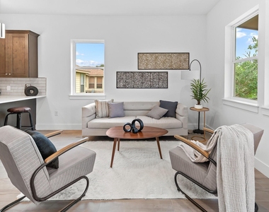 344 Colovista Pkwy - Photo Thumbnail 1