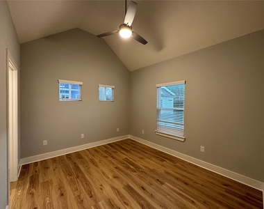 6014 Fairway St - Photo Thumbnail 10