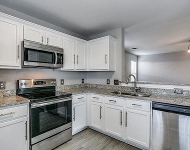 1200 Kenneys Way - Photo Thumbnail 13