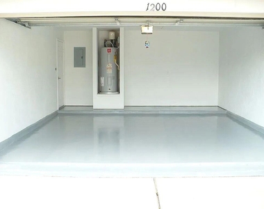 1200 Kenneys Way - Photo Thumbnail 22