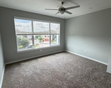 11427 Pastini Cir - Photo Thumbnail 8