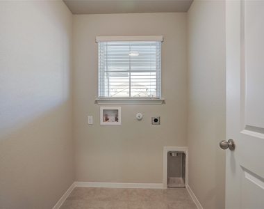 171 White Dunes Dr - Photo Thumbnail 5