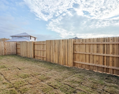 171 White Dunes Dr - Photo Thumbnail 31