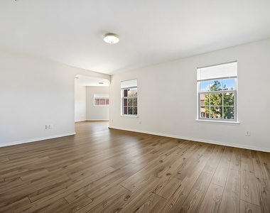 11112 Chatam Berry Ln - Photo Thumbnail 18