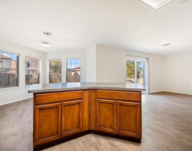11112 Chatam Berry Ln - Photo Thumbnail 10