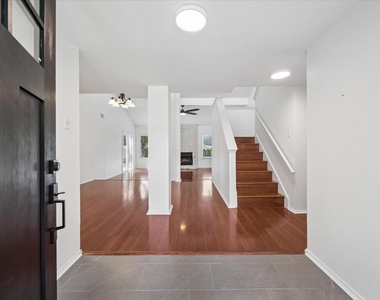 2609 Monarch Dr - Photo Thumbnail 1