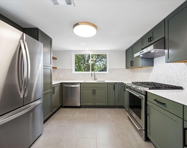 2609 Monarch Dr - Photo Thumbnail 6