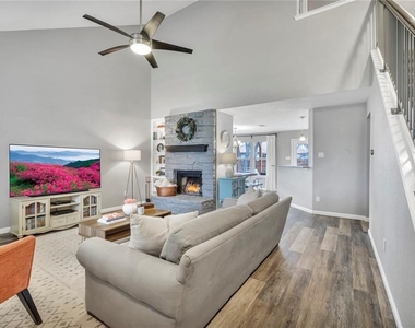 1808 Sylvia Ln - Photo Thumbnail 4