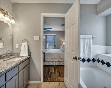 1808 Sylvia Ln - Photo Thumbnail 13