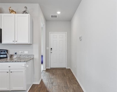 6112 Montrelia Dr - Photo Thumbnail 2