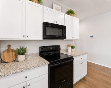 6112 Montrelia Dr - Photo Thumbnail 5