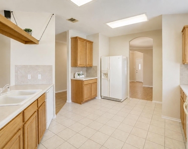 2100 Mir Woods Dr - Photo Thumbnail 3