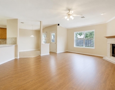 2100 Mir Woods Dr - Photo Thumbnail 4