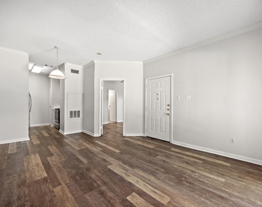 12166 Metric Blvd - Photo Thumbnail 5