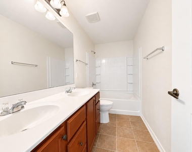 9000 Stambourne St - Photo Thumbnail 5