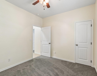 133 N Kanaio Dr - Photo Thumbnail 12