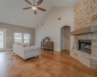 19013 Venture Dr - Photo Thumbnail 1