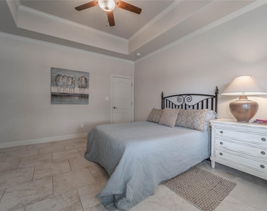 19013 Venture Dr - Photo Thumbnail 8
