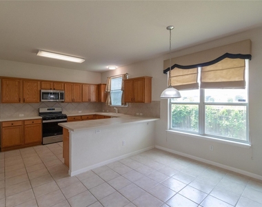 1103 Apollo Ln - Photo Thumbnail 12