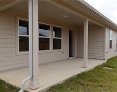 5832 Brocade Dr - Photo Thumbnail 11