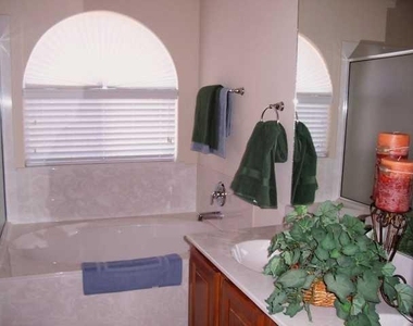 12200 Eruzione Dr - Photo Thumbnail 5