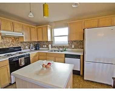 15301 Ora Ln - Photo Thumbnail 3