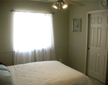 15301 Ora Ln - Photo Thumbnail 7
