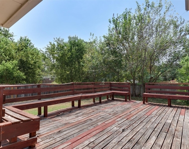 15301 Ora Ln - Photo Thumbnail 16