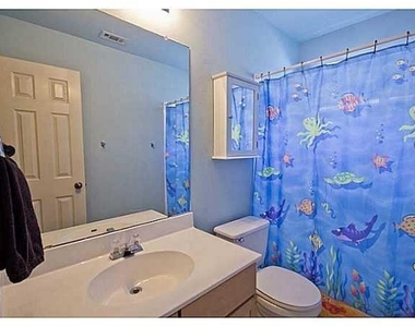 15301 Ora Ln - Photo Thumbnail 8