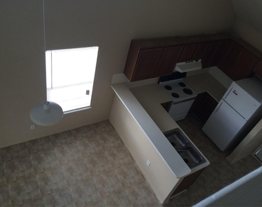 3003-c Whisper Oaks Ln - Photo Thumbnail 9