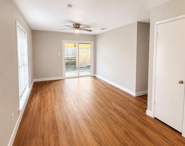 9407 Quail Meadow Dr - Photo Thumbnail 10