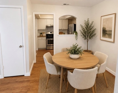 9407 Quail Meadow Dr - Photo Thumbnail 2