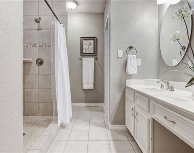8914 Bridgewood Trl - Photo Thumbnail 12